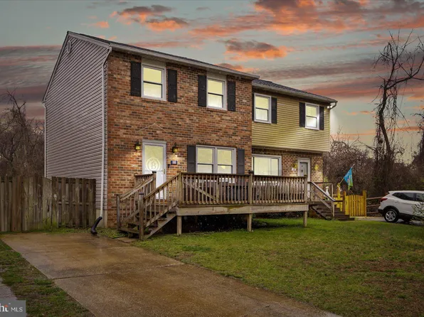 64 Bar Harbor Rd, Pasadena, MD 21122