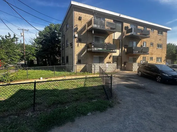 4611 Quarles St NE, Washington, DC 20019