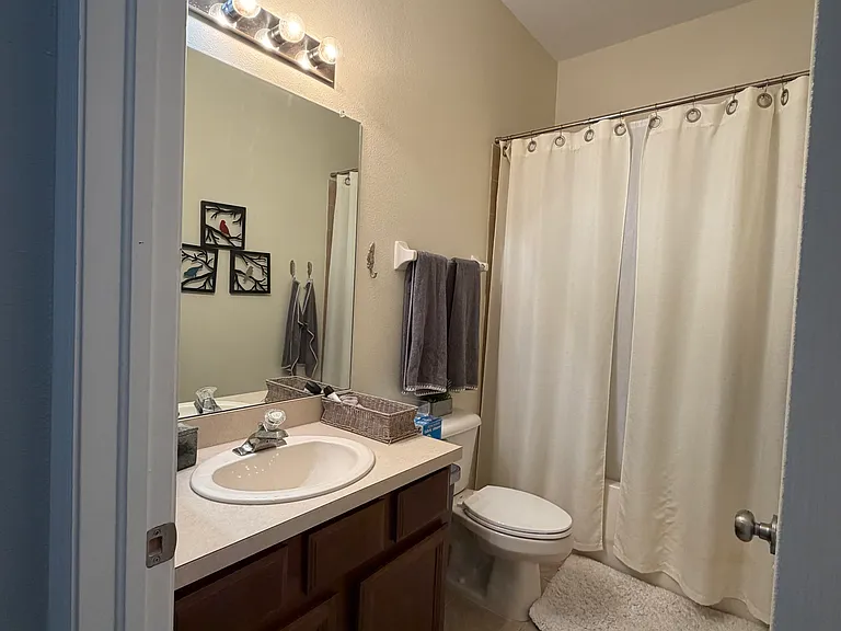 Bathroom#2 with bathtub