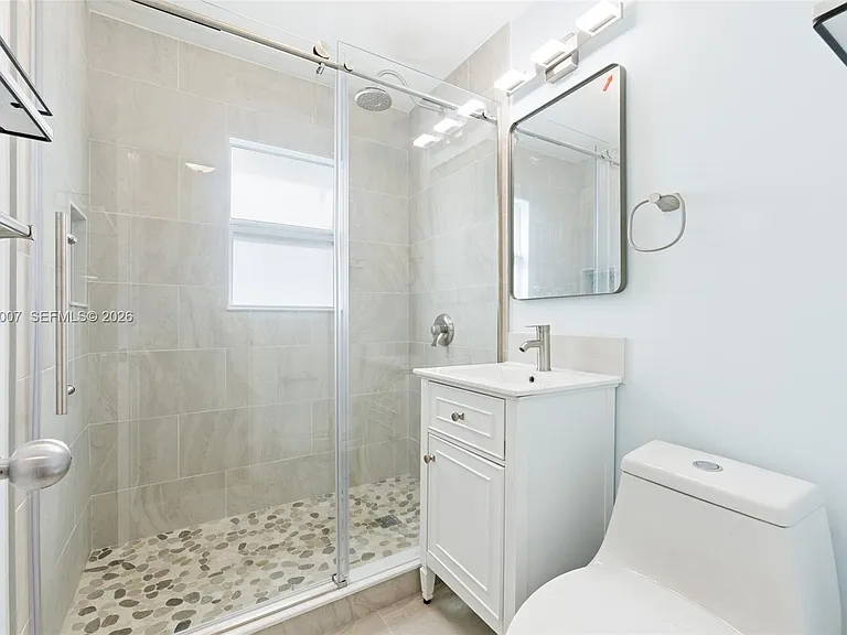 112 Milton St #114 — Photo 17
