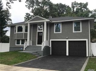 6 Huntington Ave, Kings Park, NY 11754