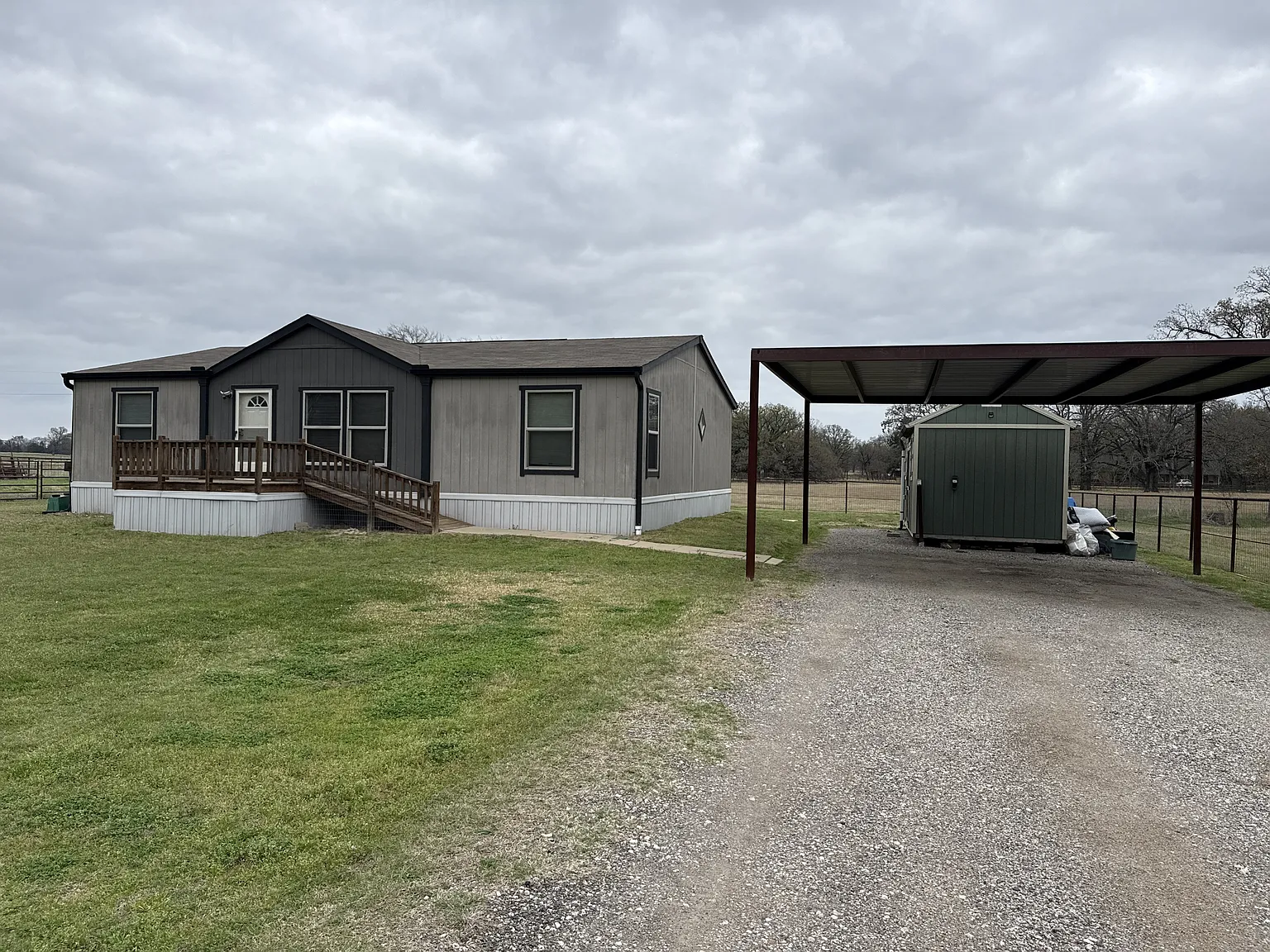 894 FM 1395 - 1 — Photo 3