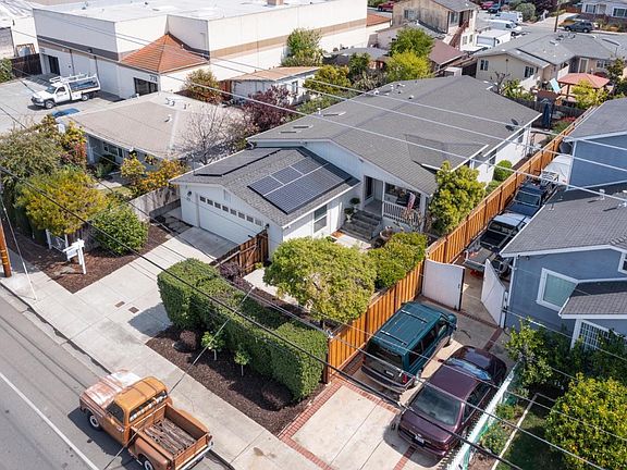 2nd image of 760 2nd Ave