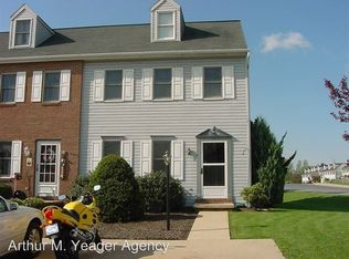 236 Heatherwood Dr, Ephrata, PA 17522
