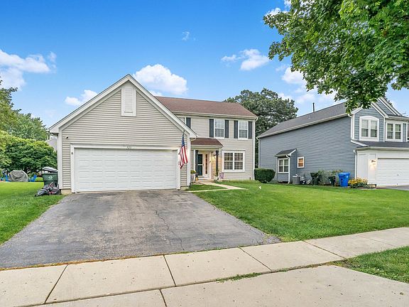 2nd image of 525 Arlington Ln