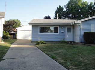 6 Midland Ct, Springfield, IL 62702