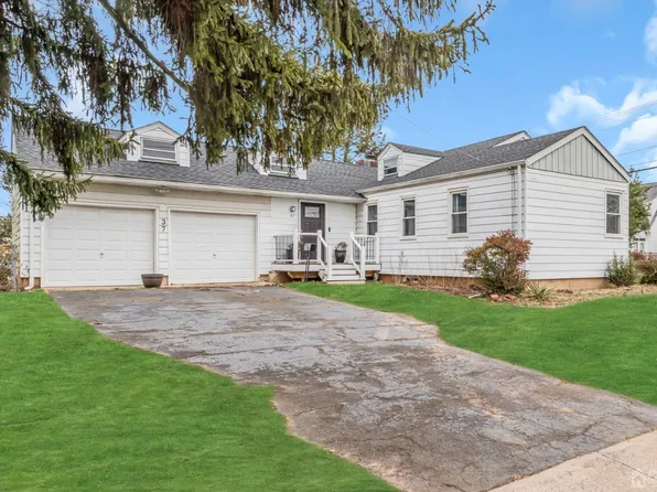 37 N Orchard St, Manville, NJ 08835