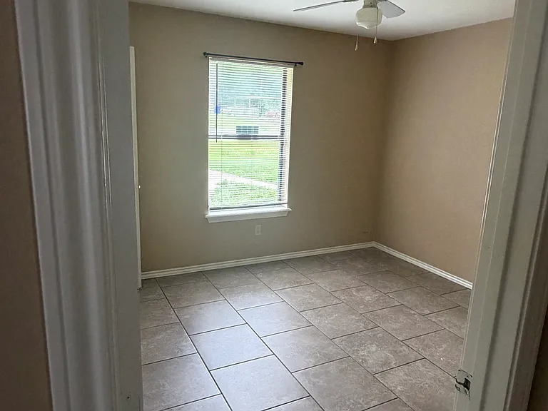 5056 Oak Hill Dr — Photo 17
