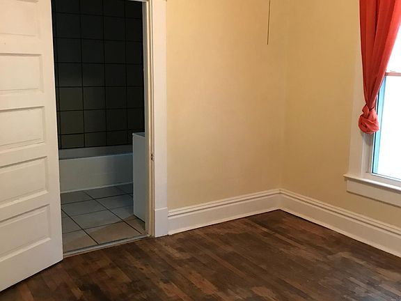3rd image of 510 S 16th St