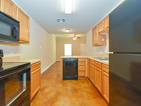 5th image of 1107 Parkhurst Ave Unit B