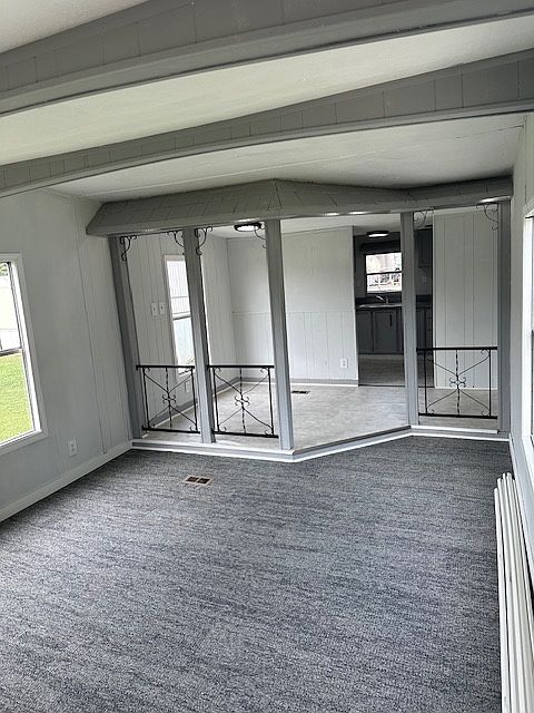 Building Photo 3