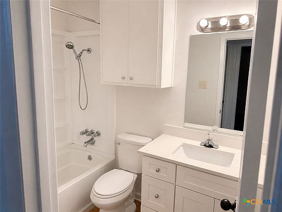 5th image of 3602 Cypress St