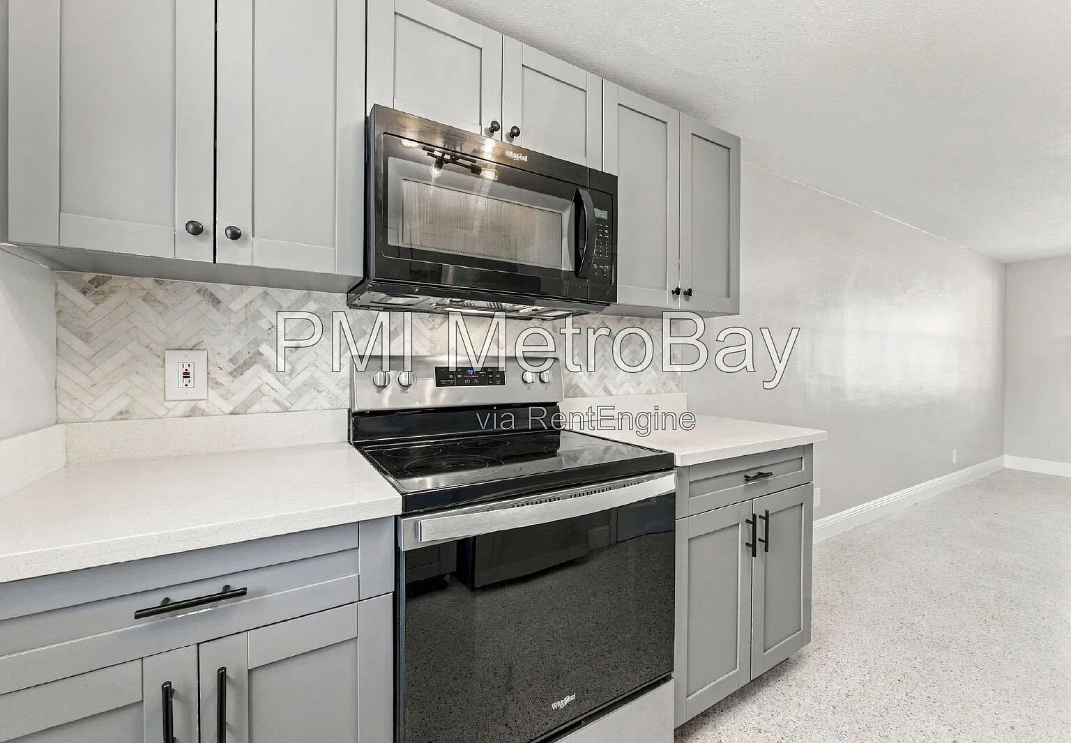 2 bed, 1.0 bath, 1300 sqft, $1,700 — Photo 2