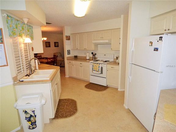 5th image of 1043 Webster Ave