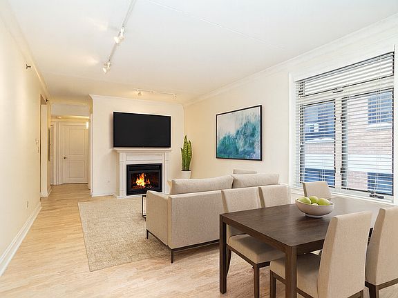 2nd image of 5230 N Kenmore Ave APT 3C