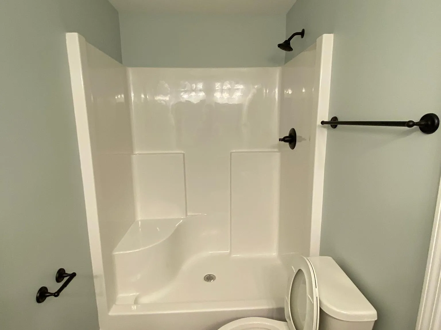 3 bed, 2.5 bath, 1700 sqft, $1,950 — Photo 3