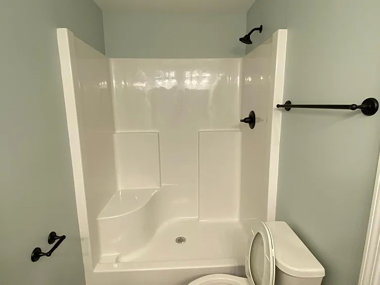 188 Thorn Creek Dr — Photo 3