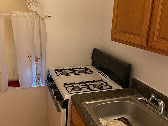 4th image of 116 Sherman Ave APT 4