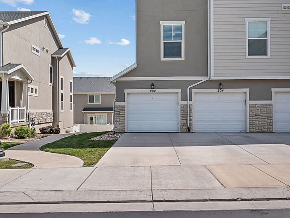 2nd image of 1761 W Terra Vista Ln #F202