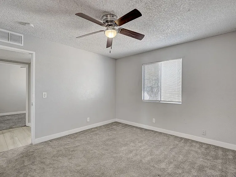1305 Kari Lee Ct — Photo 20