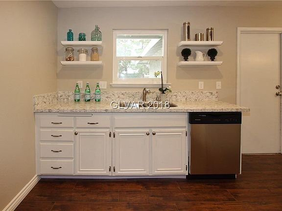 3rd image of 6809 Greydawn Dr