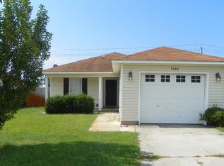 7680 Chablis Cir, Navarre, FL 32566