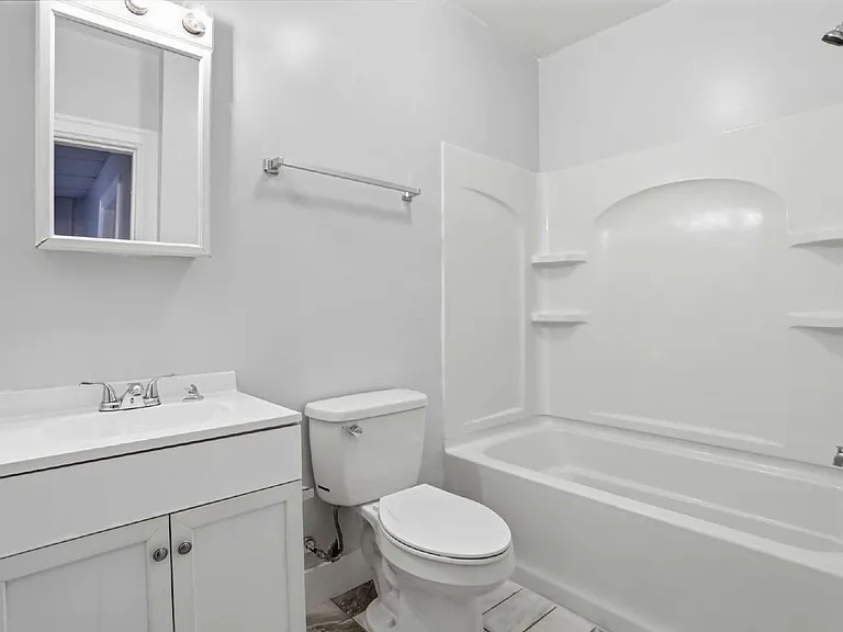 207 N Mulberry St — Photo 19