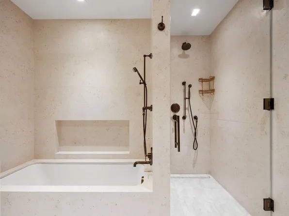 310 East 86th Street image 12 of 24