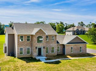 35 Dannah Dr, Carlisle, PA 17015