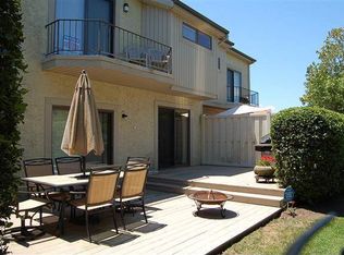 17 Greate Bay Dr, Somers Point, NJ