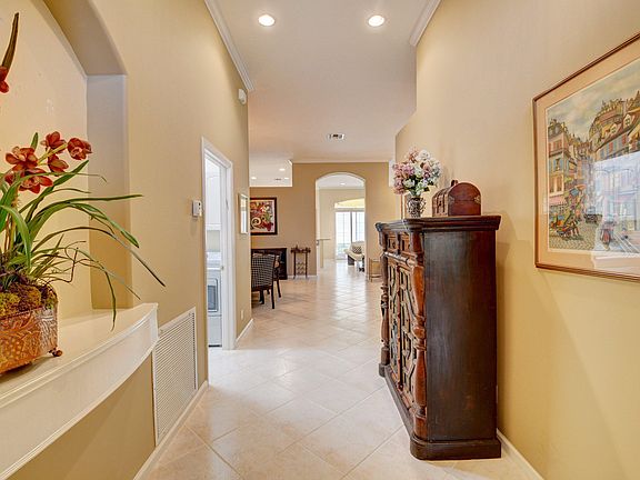 5th image of 7208 Demedici Cir