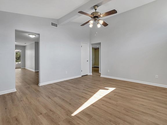 4th image of 1812 Quince Dr
