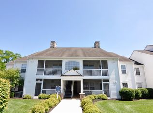 2724 S Knightsbridge Cir, Ann Arbor, MI 48105