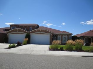 9616 Vincenzo Dr, Pasco, WA 99301
