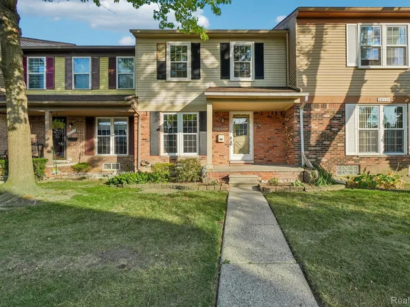 36517 Park Place Dr, Sterling Heights, MI 48310