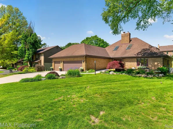31125 Westwood Rd, Farmington Hills, MI 48331