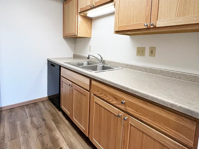 Cherry Ridge Apartments — Photo 18