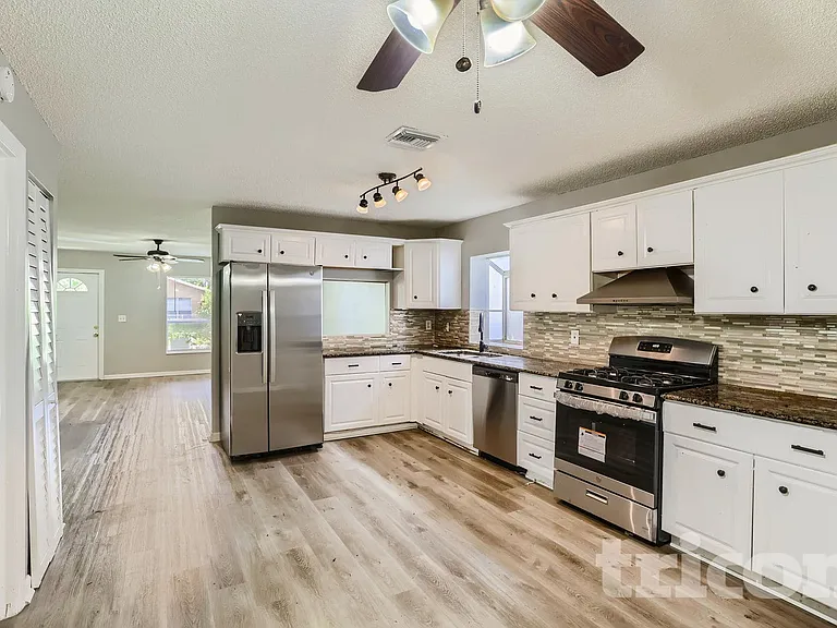 6198 Arcade Ct — Photo 5