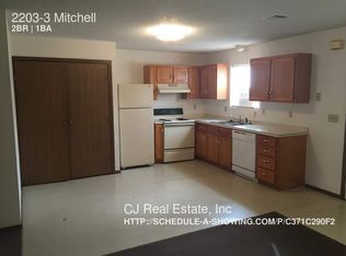 2203 SW Mitchell St APT 3, Oak Grove, MO 64075