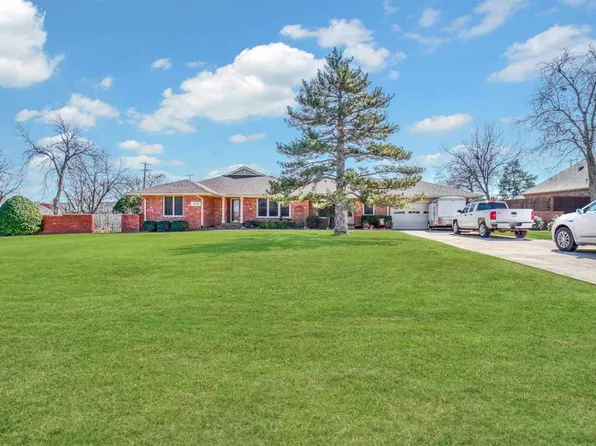 3518 NW Arlington Ave, Lawton, OK 73505