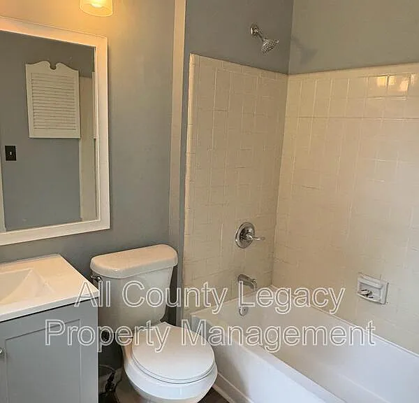 5774 Wells Cir — Photo 7