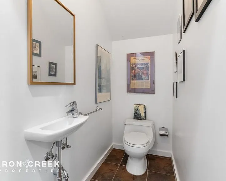910 Rockhold Dr — Photo 11