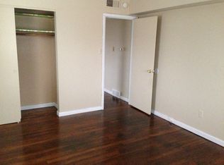 10245 Chaucer Ave, Saint Louis, MO 63114