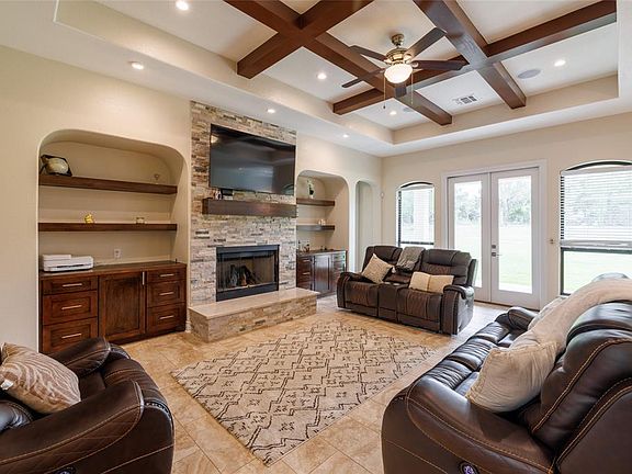 5th image of 161 Oak Bend Dr