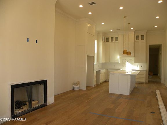 3rd image of 121 San Juan Ln