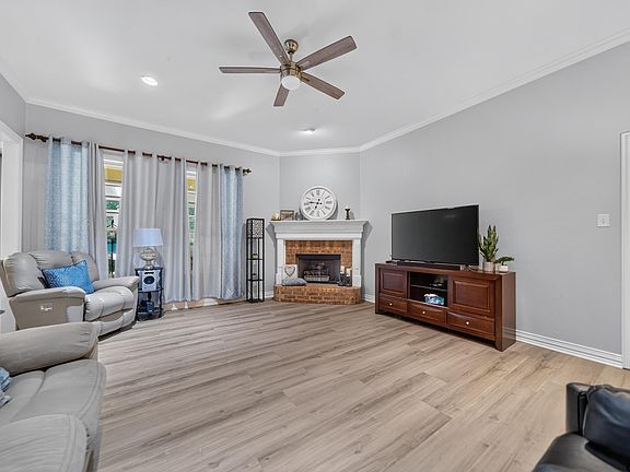 5th image of 14317 Cedarwood Cir