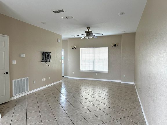 5th image of 603 E 8th St #C