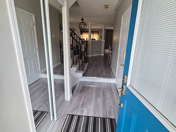 2nd image of 1156 Riddell Cres
