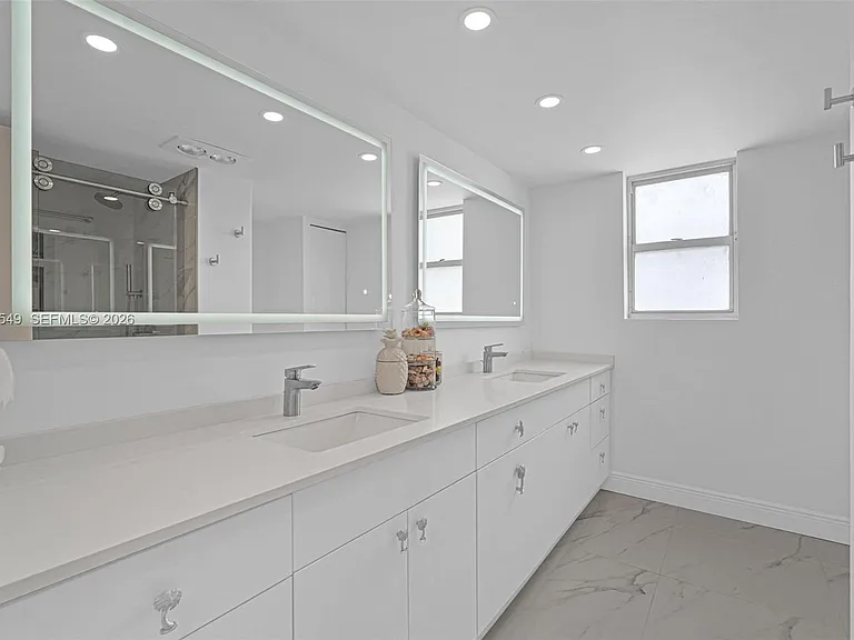4280 Galt Ocean Dr #2F — Photo 26