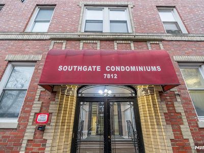 7812 Hudson Ave APT E1, North Bergen, NJ, 07047